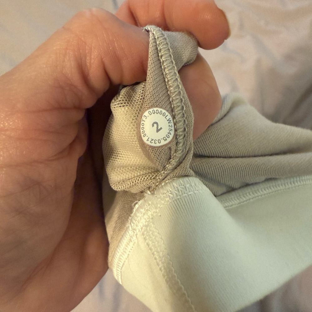 Lululemon white Cross-Back Energy Long Line Sports Bra 2 - Picture 5 of 5